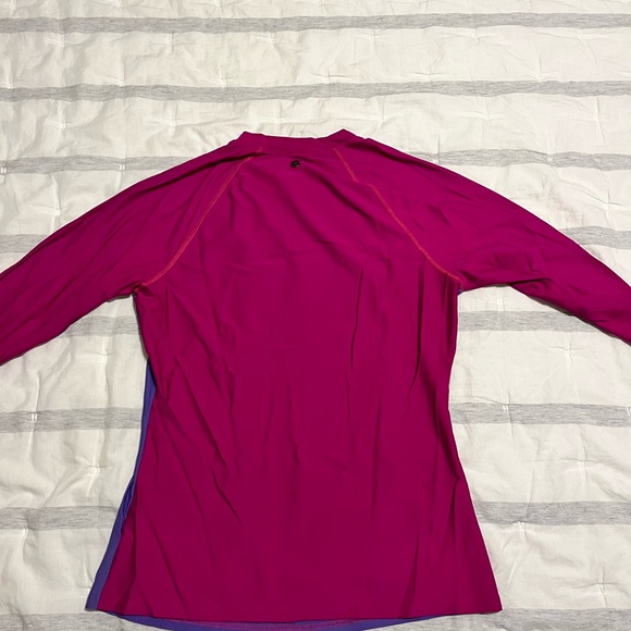 Prana Rash Guard - Picture 6 of 6